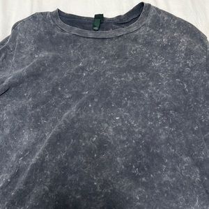 Black cropped t shirt